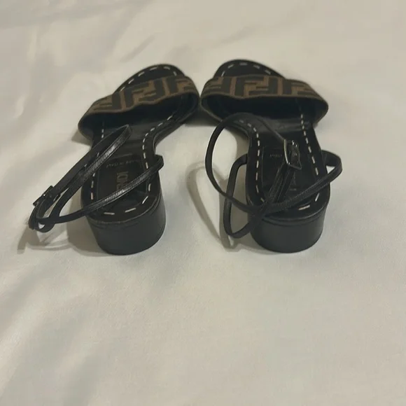 Fendi Sandals - Picture 4 of 7